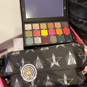Jeffree Star cosmetics Conspiracy palette